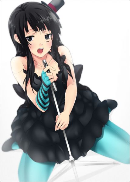 Ca viendra, Mio en meido, ça viendra. k-on_3.jpg